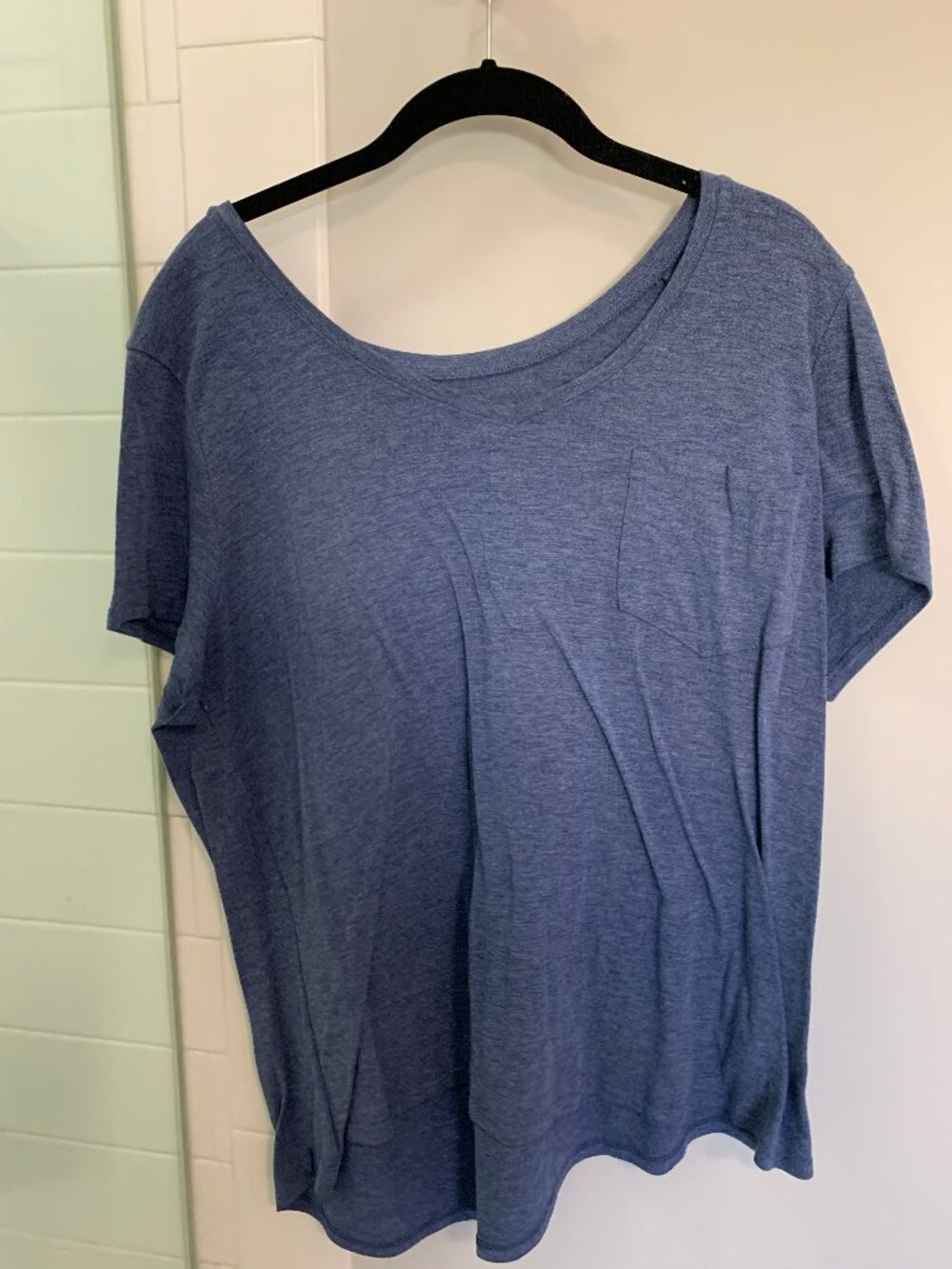SO V-Neck T-Shirt Womens XL Blue Short Sleeve Basic Tee